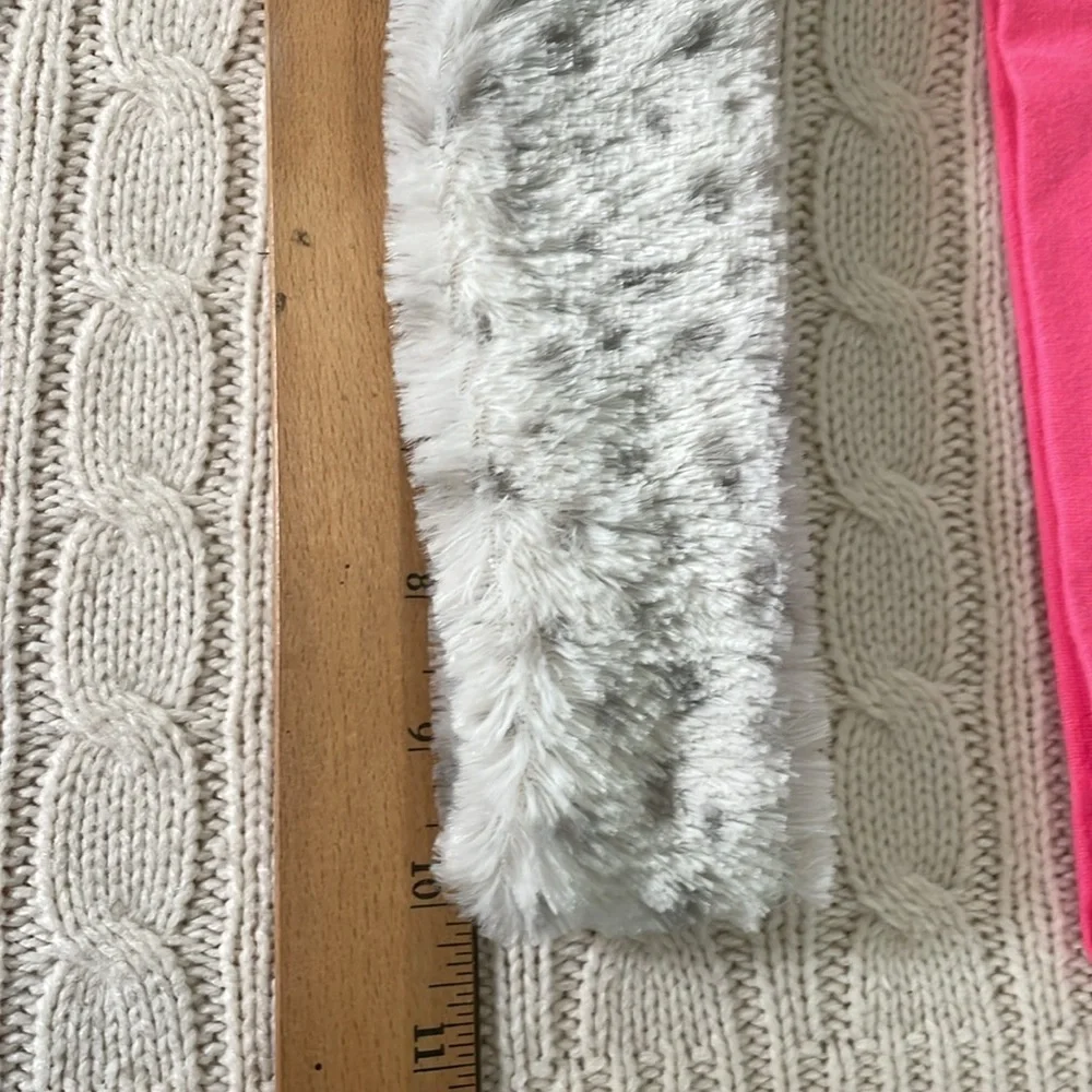 Women’s head hair bands 4 in lot 3 colorful cotton 1 faux fur that can over ears